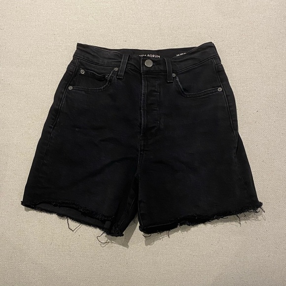 Aritzia Denim Forum ‘50s Arlo Mid-Thigh Denim Short - Picture 4 of 5